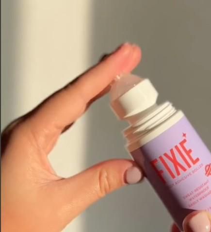 Finessence Body Adhesive Roller