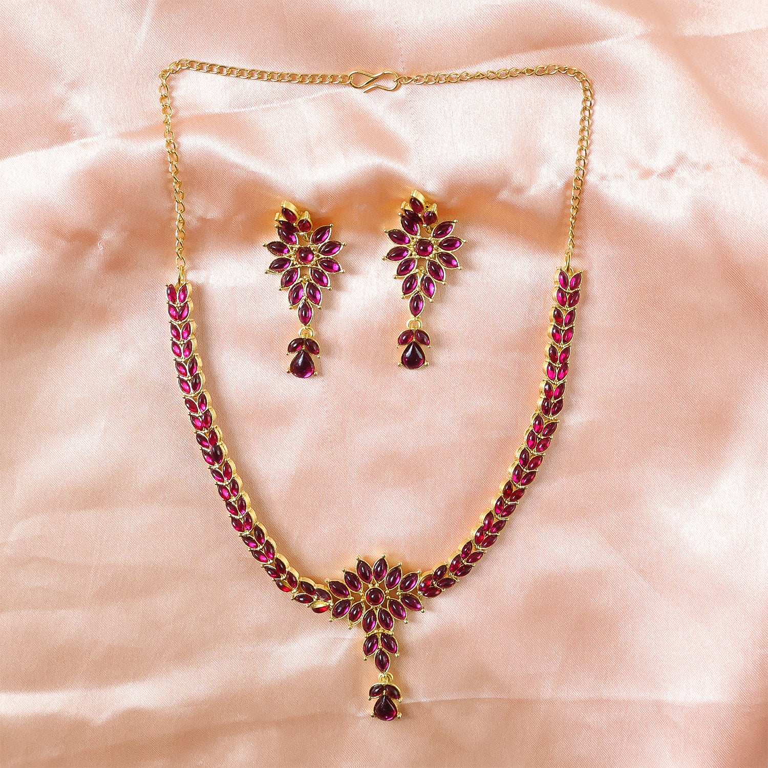 Traditional Floral Motif Necklace & Earring Jewelry Set – 2 Piece Set