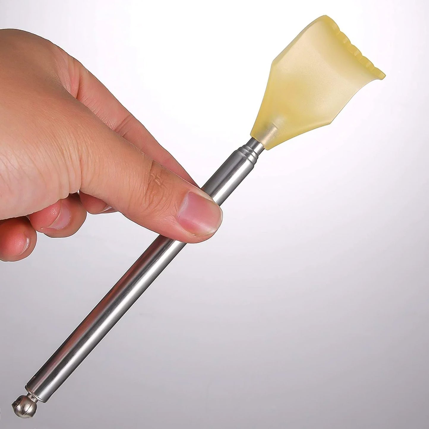 Telescopic Back Scratcher With Plastic Claw (1 Pc)